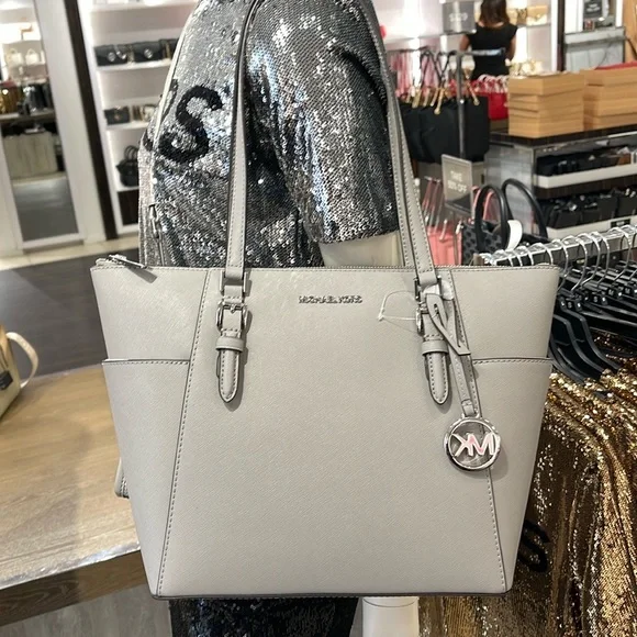 MICHAEL KORS CHARLOTTE LARGE TZ TOTE PEARL GREY